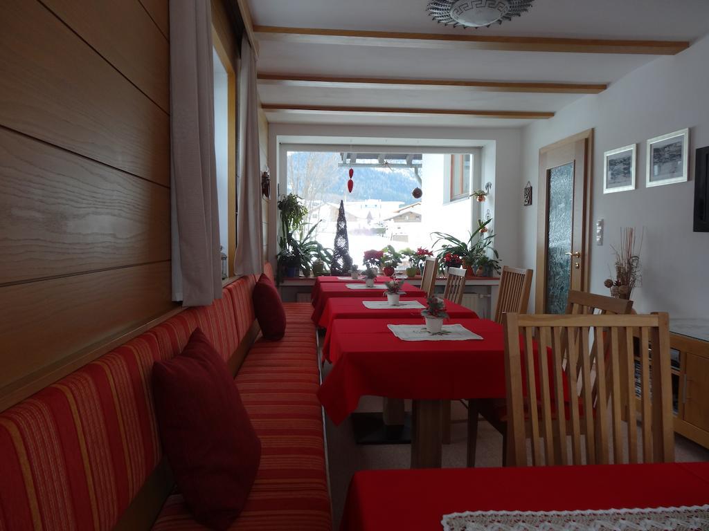 Bed and Breakfast Haus Karl'S Ruh Ehrwald Exterior foto